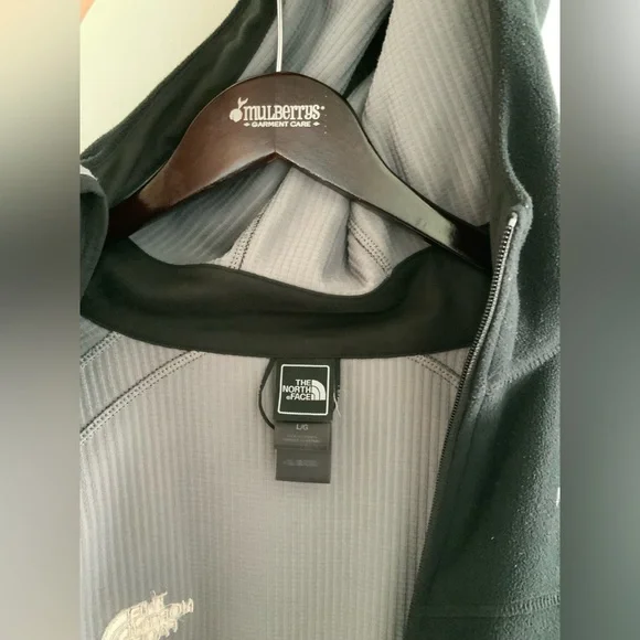 North Face Black Windwall Soft Jacket - Picture 9 of 12